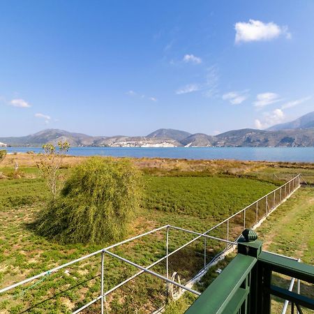 ליקסורי Villa Rania: Ευάερη Βίλα Με Θέα Τη Θάλασσα מראה חיצוני תמונה