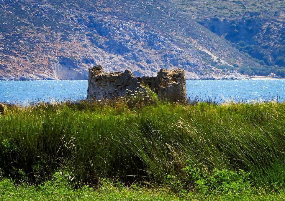 ליקסורי Villa Rania: Ευάερη Βίλα Με Θέα Τη Θάλασσα מראה חיצוני תמונה