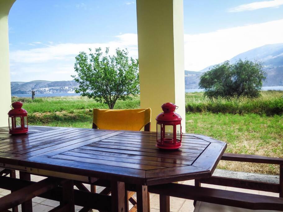 ליקסורי Villa Rania: Ευάερη Βίλα Με Θέα Τη Θάλασσα מראה חיצוני תמונה