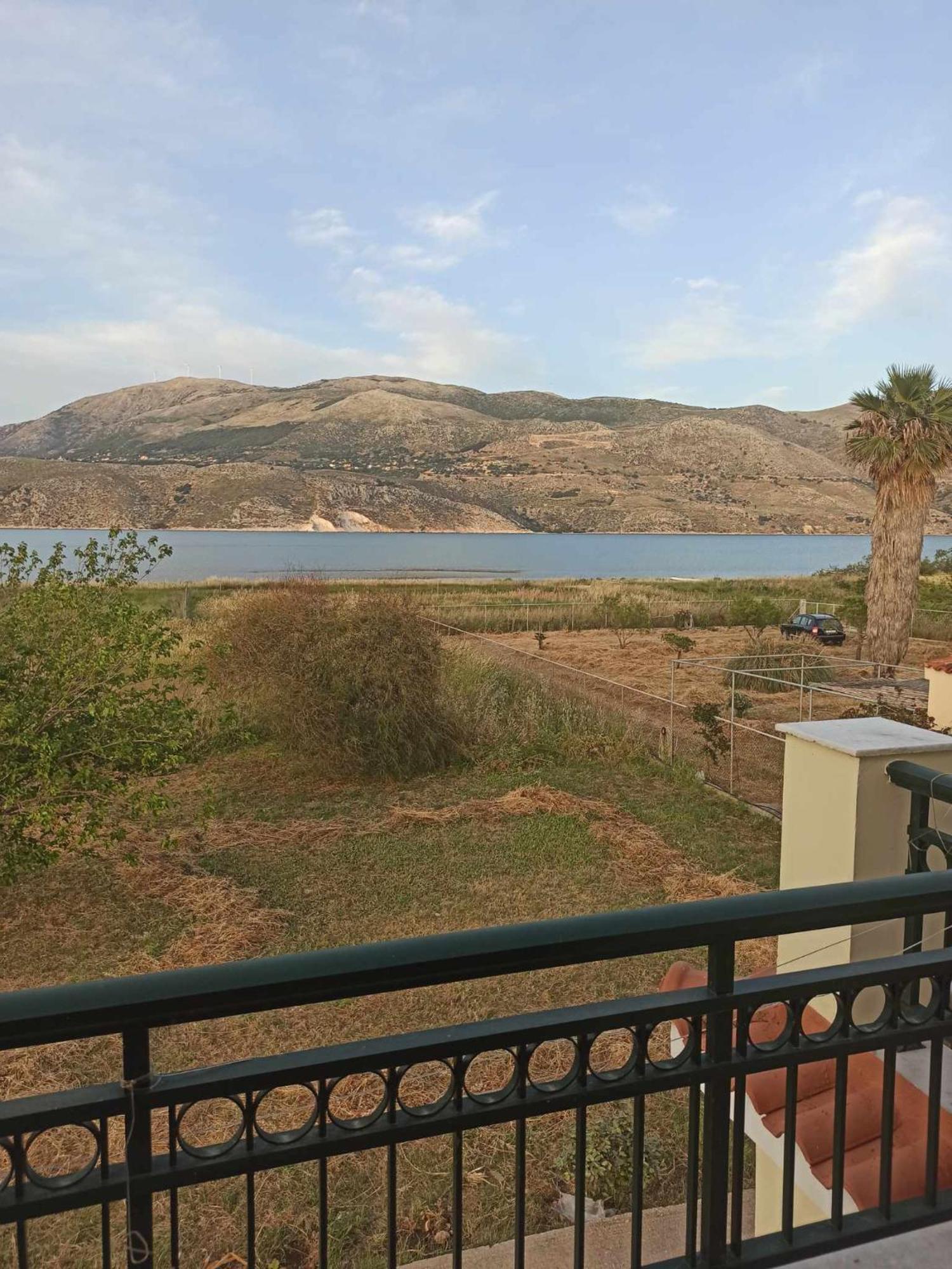 ליקסורי Villa Rania: Ευάερη Βίλα Με Θέα Τη Θάλασσα מראה חיצוני תמונה